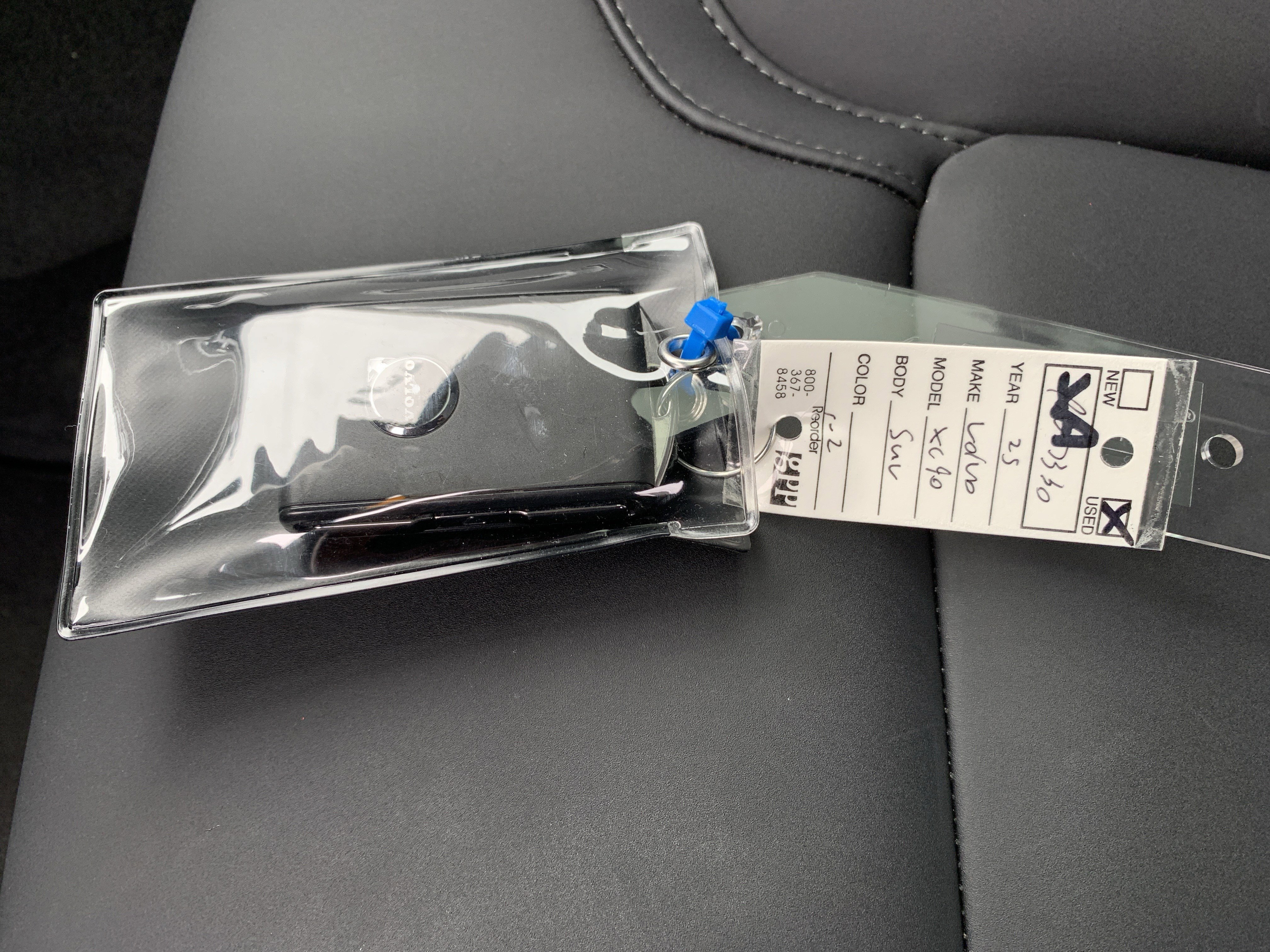 Used 2025 Volvo XC90 B6 Plus image 37