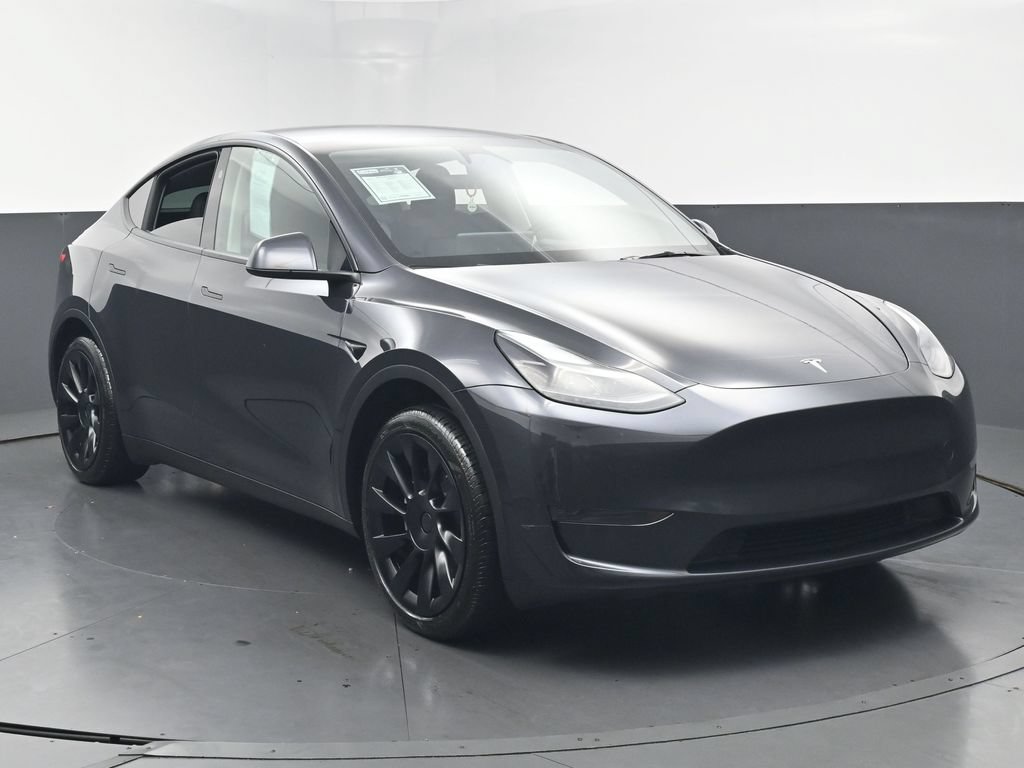 Used 2024 Tesla Model Y 2WD image 10