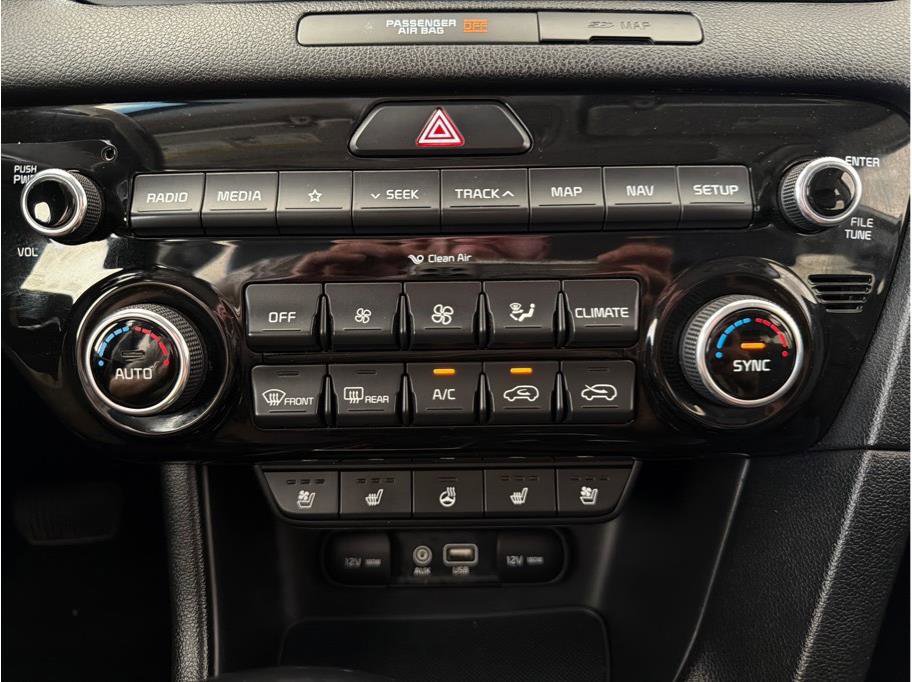 Used 2018 Kia Sportage EX w/ EX Technology Package image 24