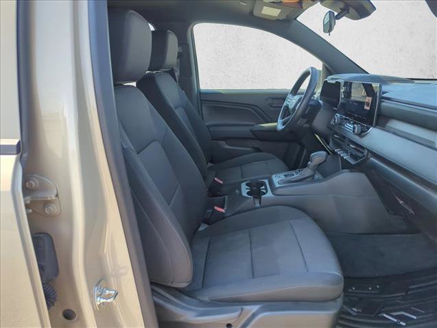 Used 2024 Chevrolet Colorado W/T image 20