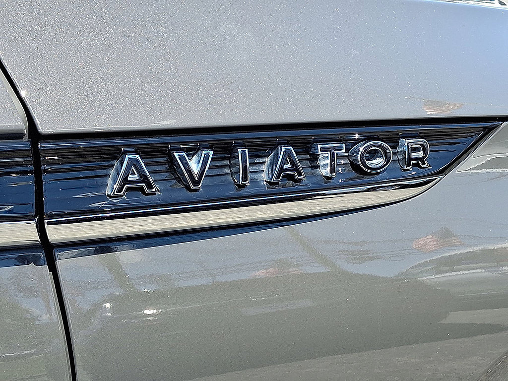 Used 2021 Lincoln Aviator Black Label w/ Dynamic Handling Package AWD/4WD image 24