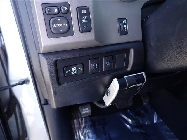 Used 2010 Toyota Tundra Limited AWD/4WD image 18
