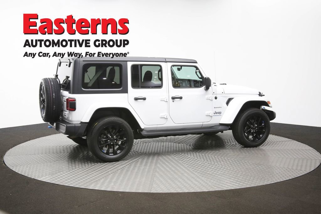 Used 2023 Jeep Wrangler Unlimited Sahara AWD/4WD image 47