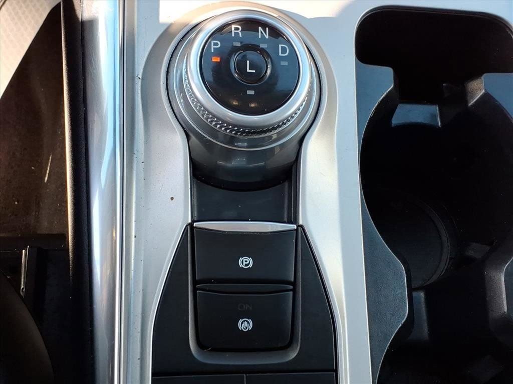 Used 2022 Ford Explorer XLT w/ Equipment Group 202A image 15