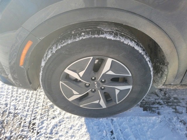 Used 2024 Kia Sorento EX image 28