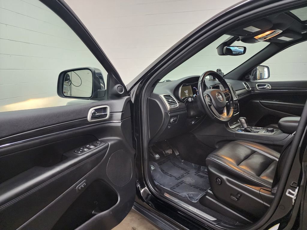 Used 2022 Jeep Grand Cherokee Limited image 11