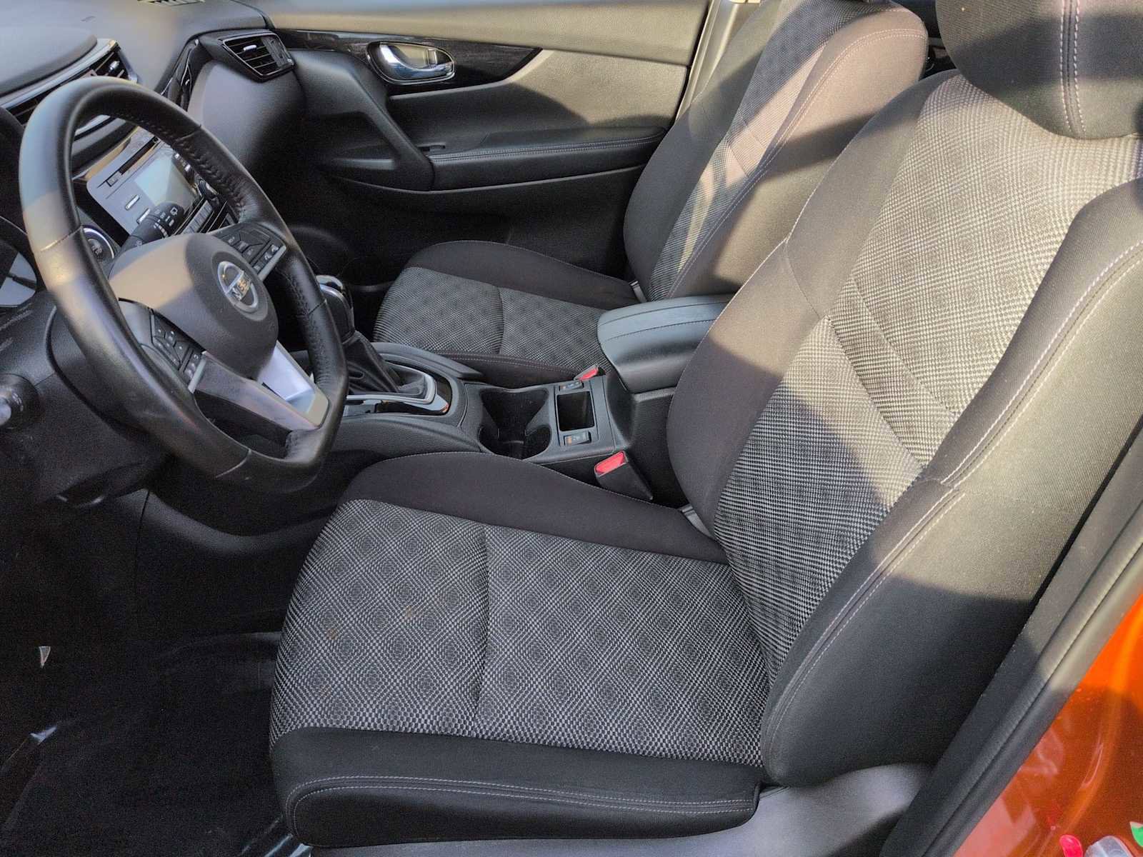 Used 2017 Nissan Rogue Sport SV w/ SV All-Weather Package image 10