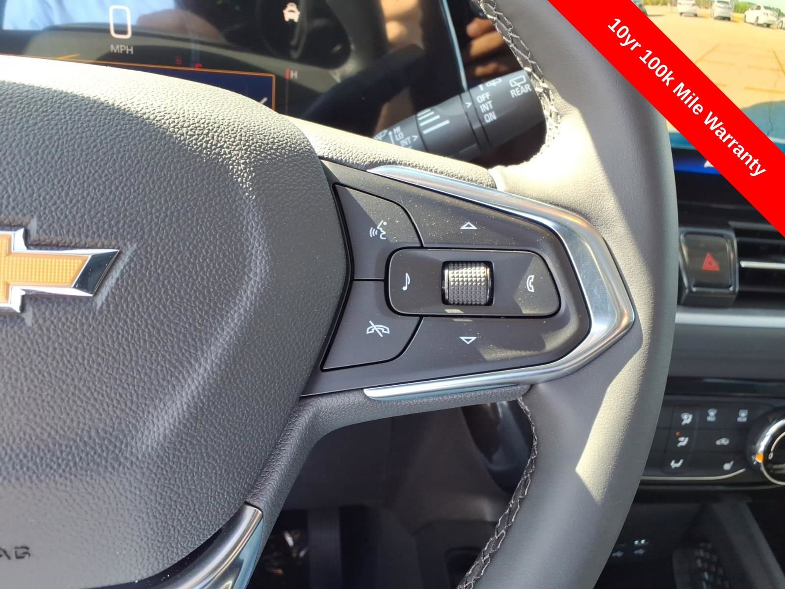 New 2026 Chevrolet TrailBlazer LT w/ LT Cold Weather Package FWD image 24