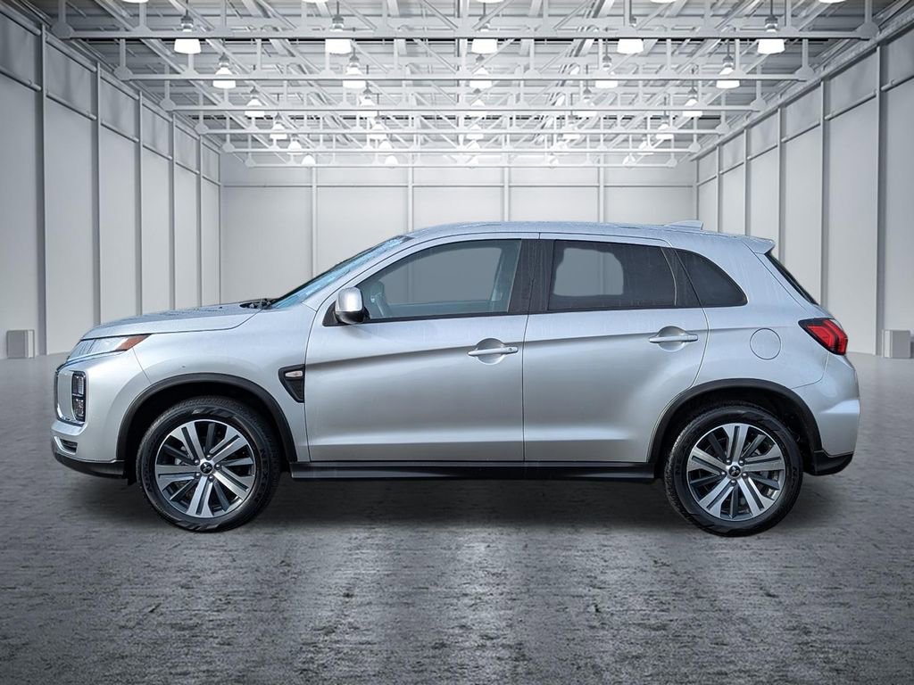Used 2025 Mitsubishi Outlander Sport ES image 2