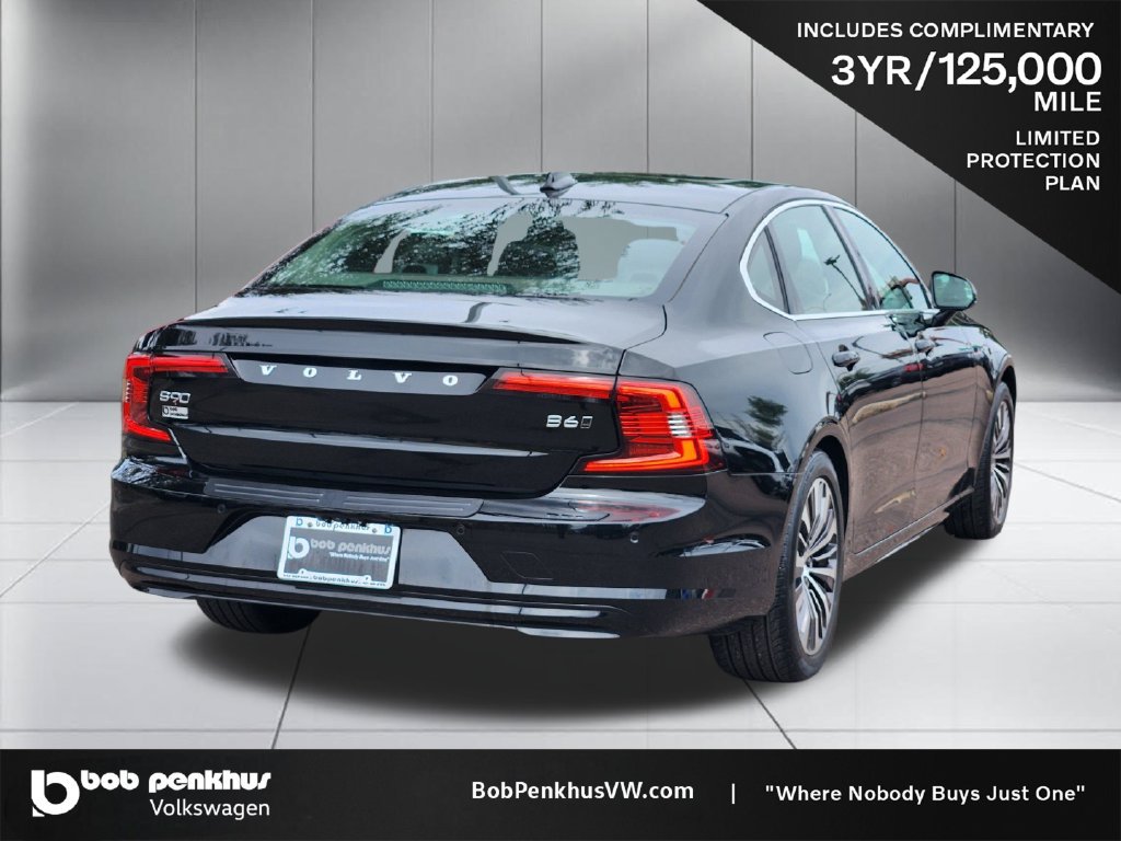 Used 2022 Volvo S90 B6 Momentum AWD/4WD image 25