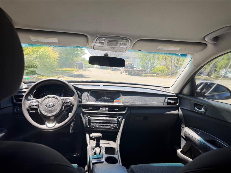 Used 2018 Kia Optima LX FWD image 16