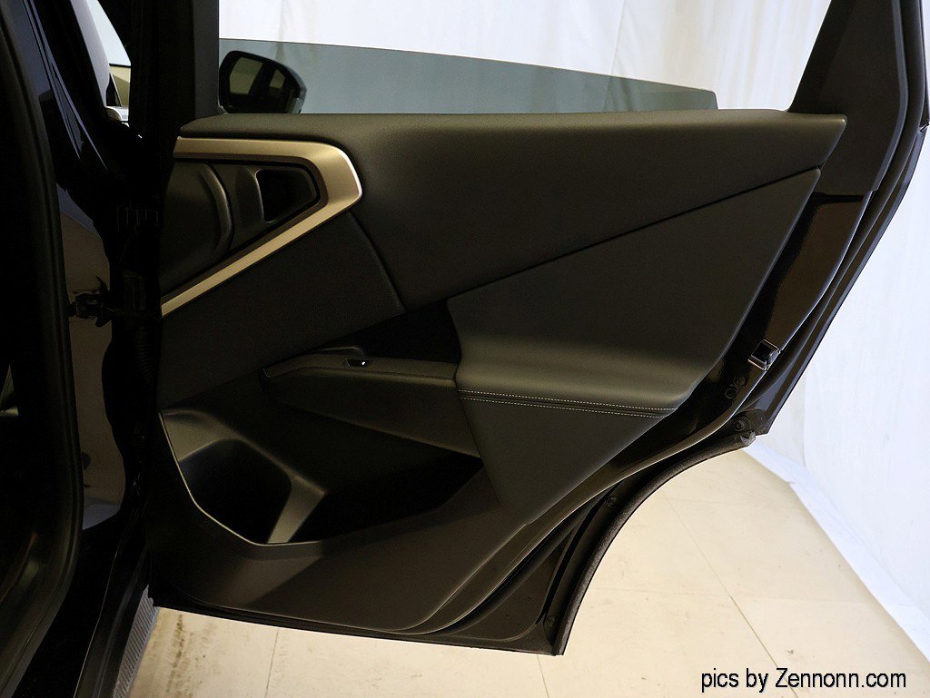 Used 2025 BMW X3 xDrive30i image 32