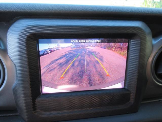 Used 2023 Jeep Wrangler Sport S image 23