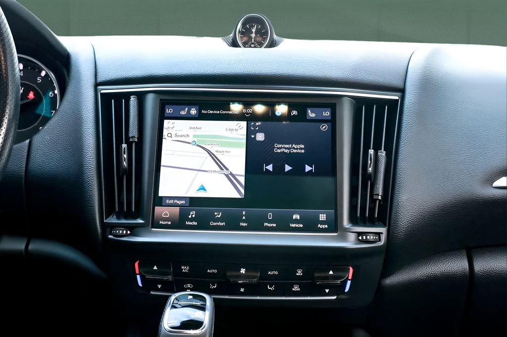 Used 2021 Maserati Levante image 33