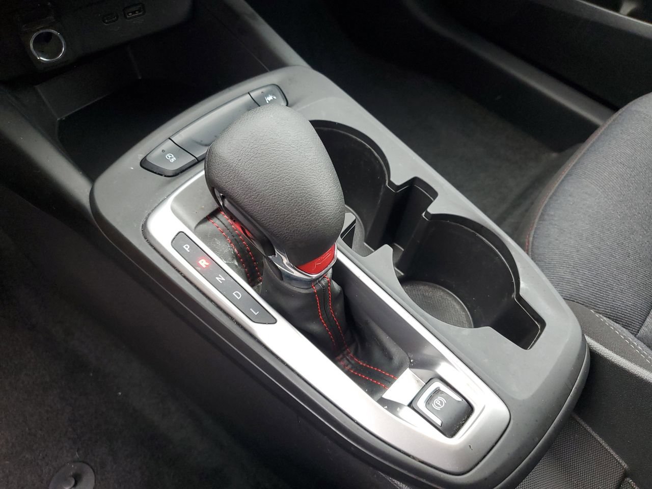 Used 2025 Chevrolet Trax RS w/ Driver Confidence Package FWD image 23