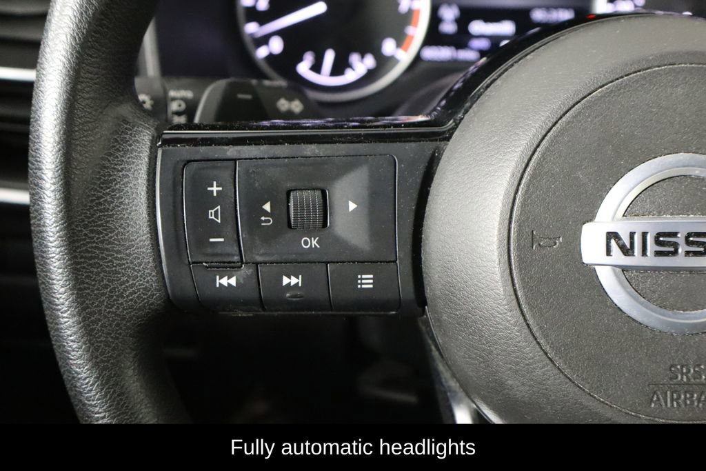 Used 2021 Nissan Rogue SV image 8