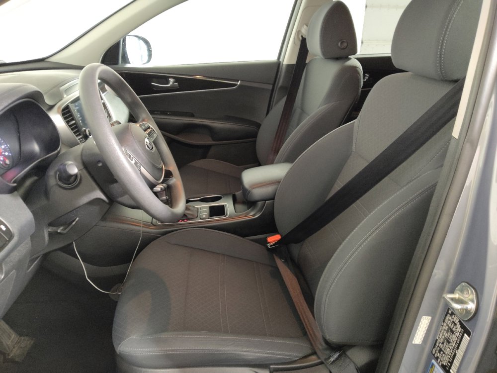 Used 2020 Kia Sorento L FWD image 17