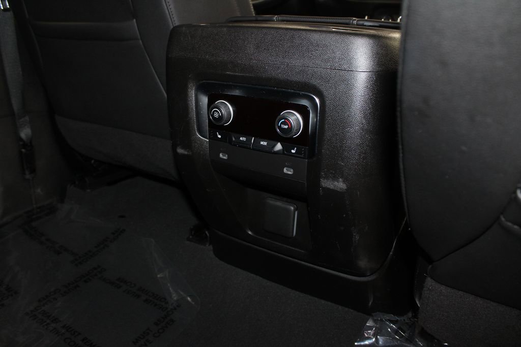 Used 2024 Chevrolet Tahoe Premier image 36