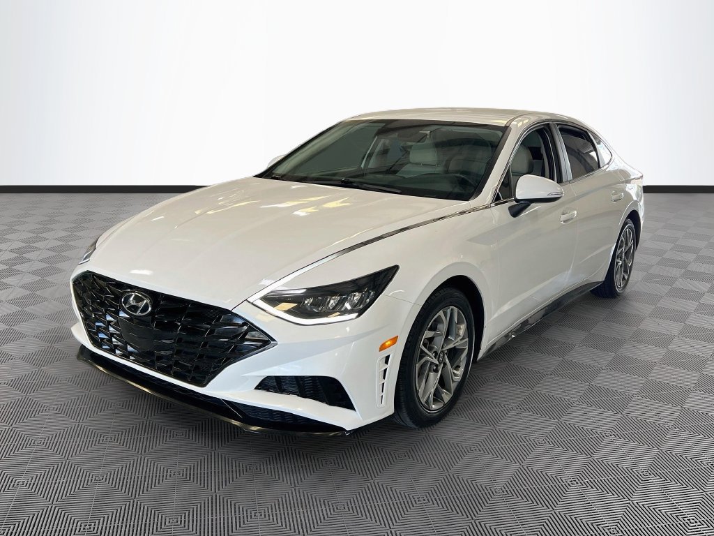 Used 2023 Hyundai Sonata SEL FWD image 3