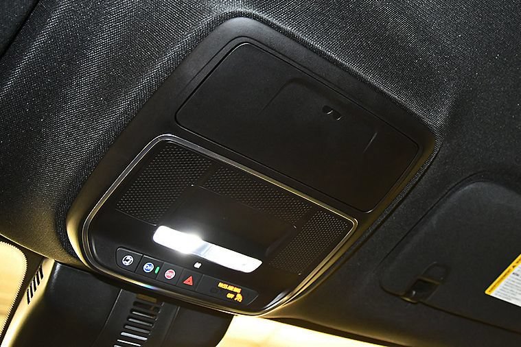 Used 2026 Chevrolet Traverse High Country w/ LPO, Floor Liner Package AWD/4WD image 25