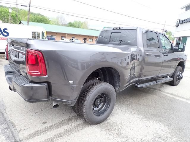 New 2026 RAM 3500 Laramie AWD/4WD image 6