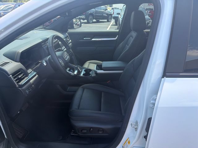 Used 2026 GMC Terrain Elevation w/ Elevation Premium Package AWD/4WD image 11
