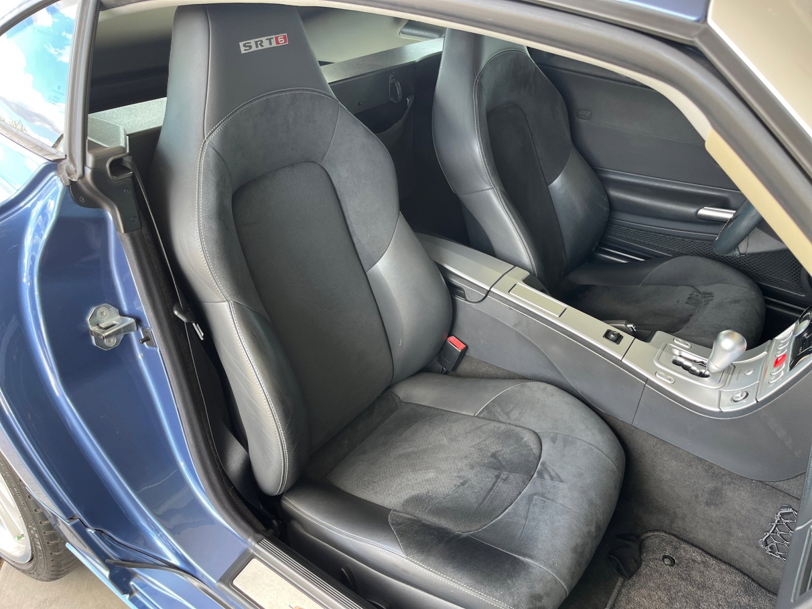 Used 2005 Chrysler Crossfire SRT-6 image 17