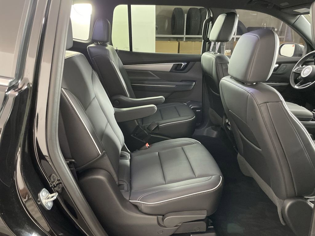 Used 2025 Buick Enclave Preferred image 26