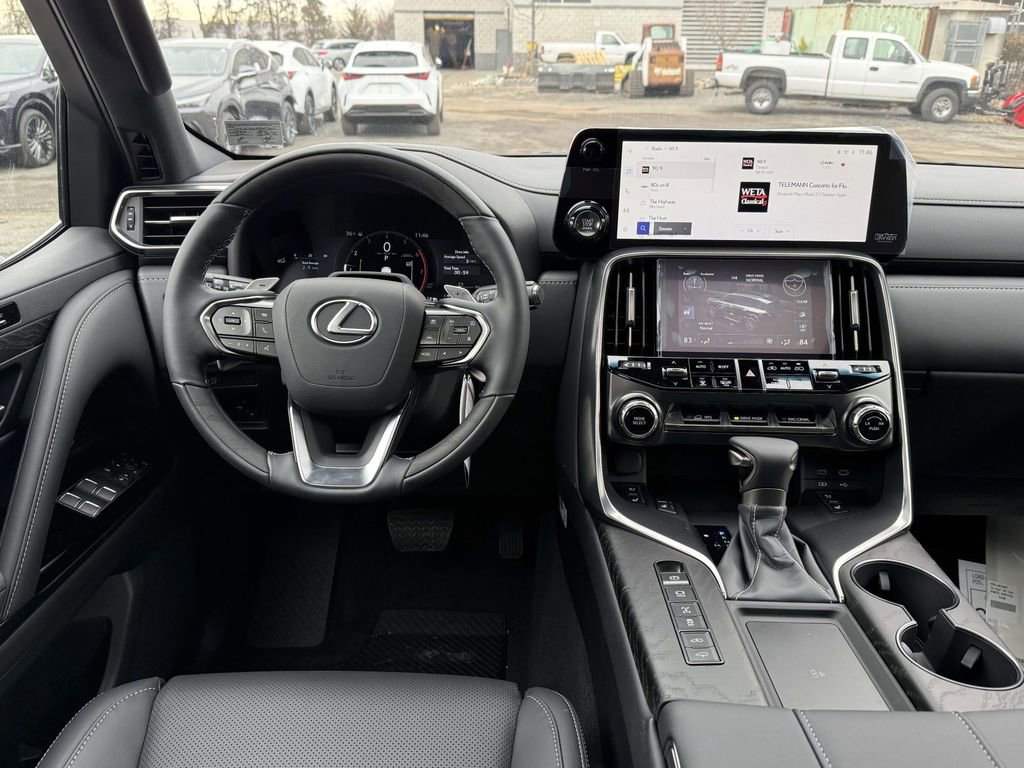 New 2026 Lexus LX 600 4WD w/ Luxury Package image 8