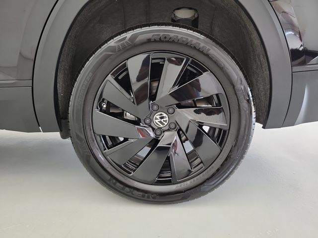 Used 2024 Volkswagen Atlas SE FWD image 12