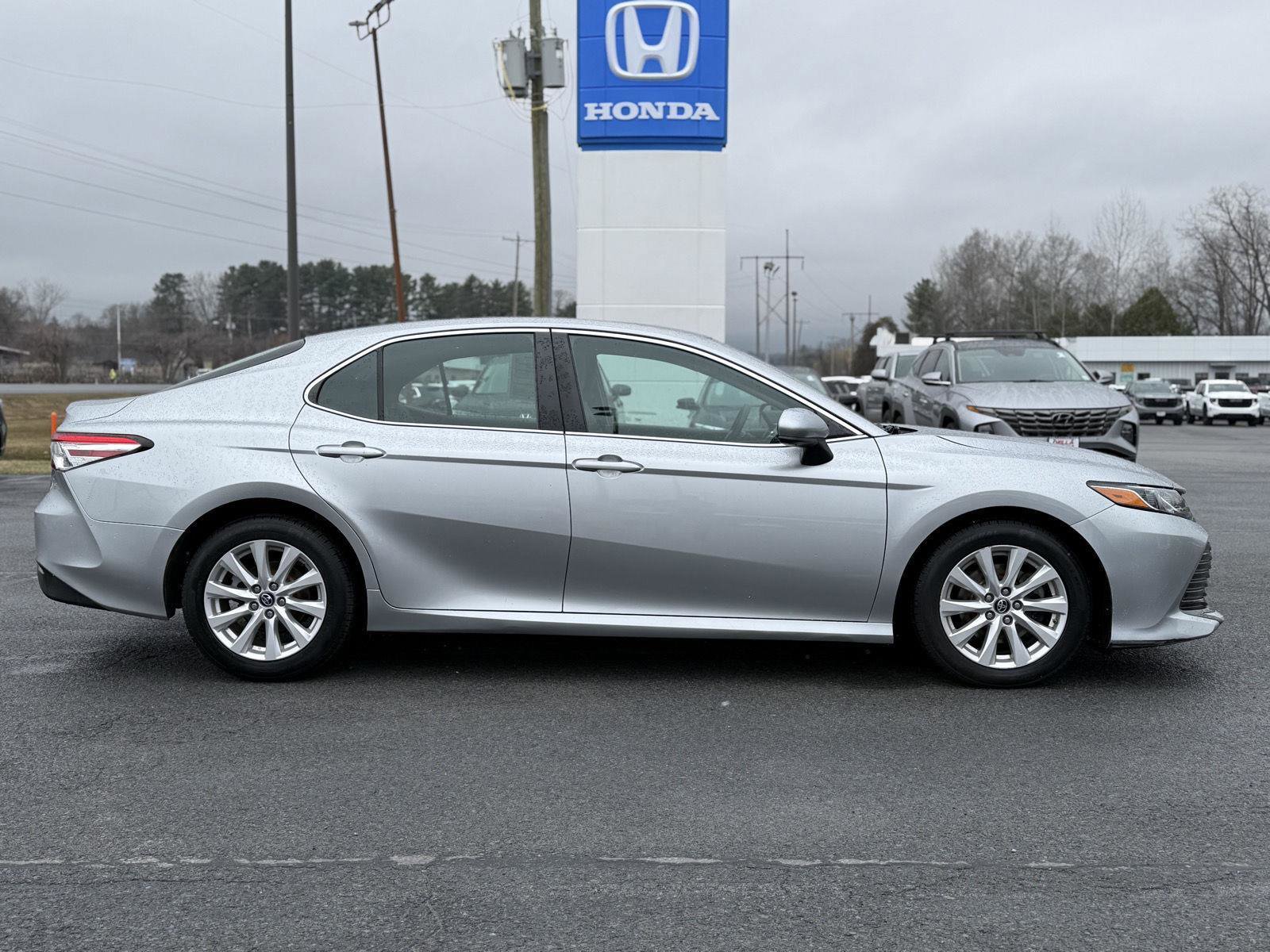 Used 2018 Toyota Camry LE w/ Protection Package (Q2) image 4