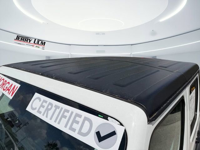 Used 2025 Jeep Gladiator Mojave w/ Convenience Group image 11