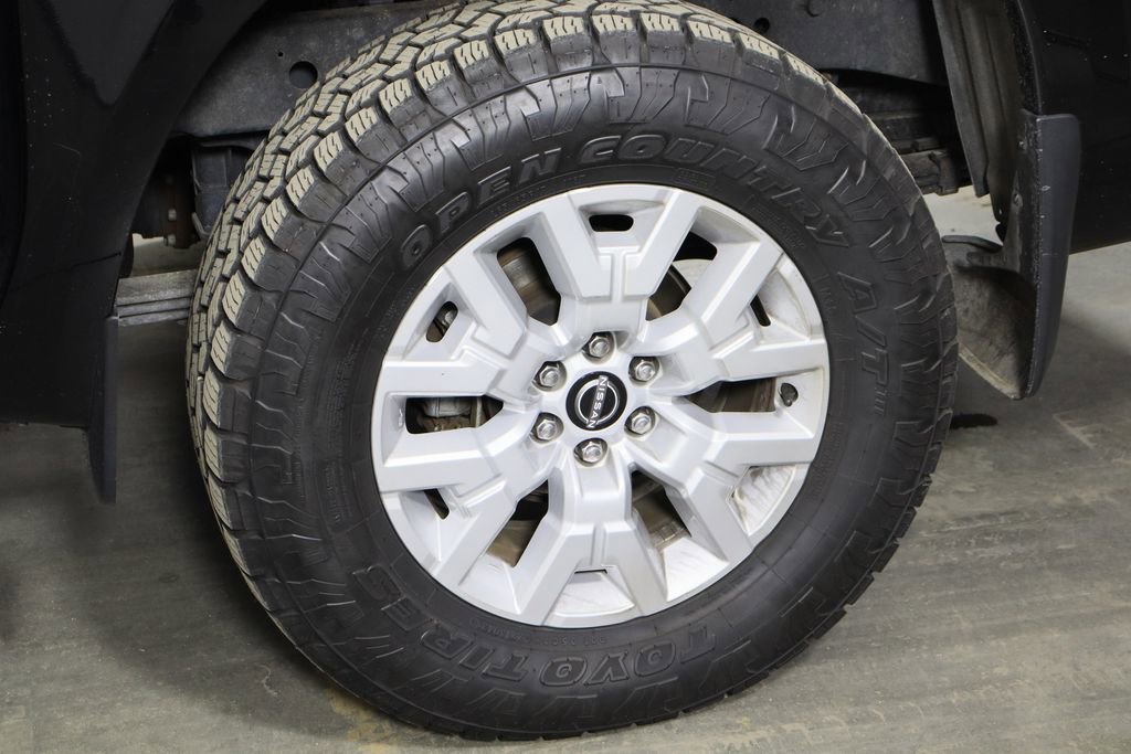 Used 2022 Nissan Frontier SV image 38