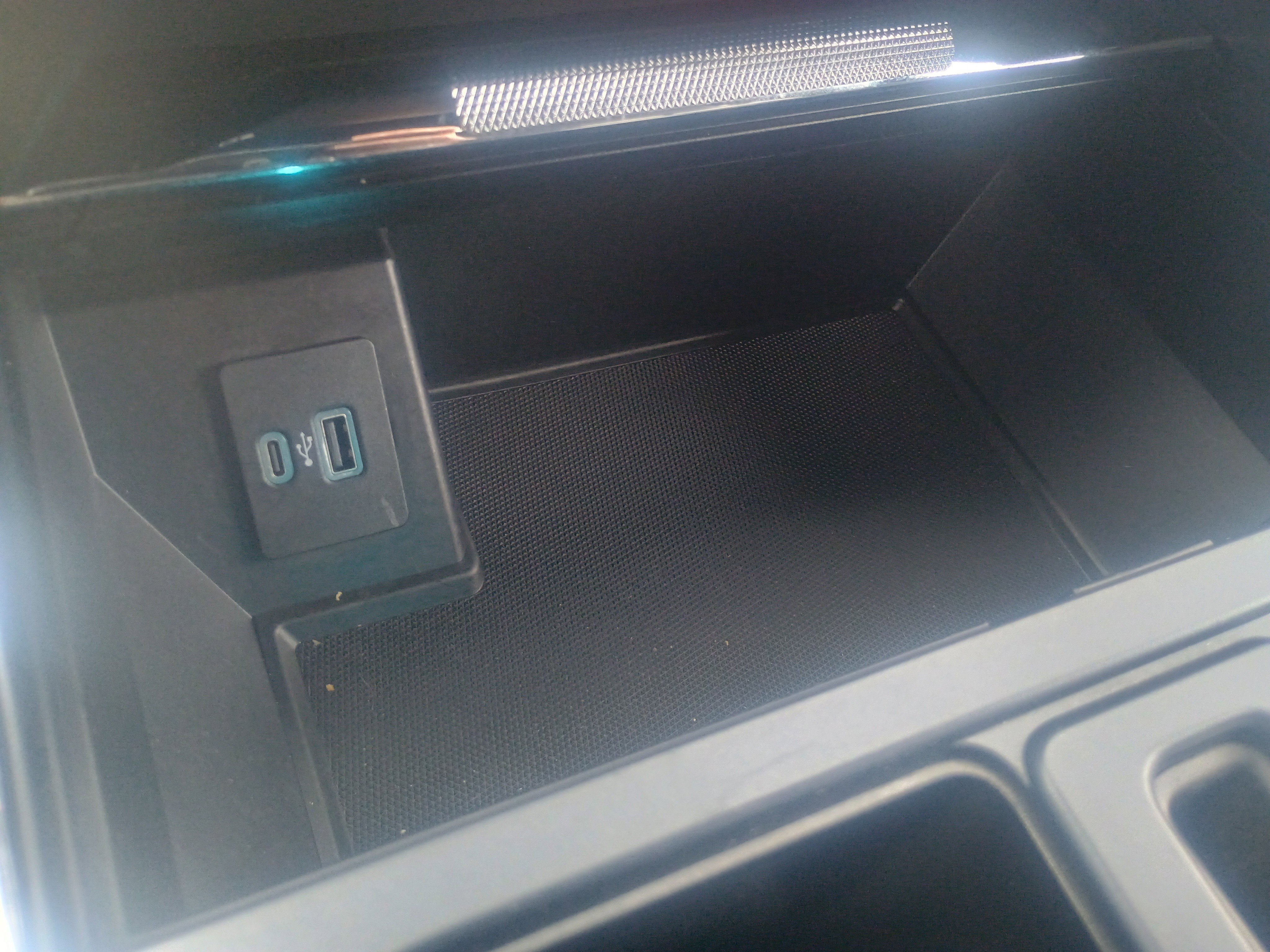 Used 2021 Ford F150 Lariat w/ Equipment Group 502A High image 28