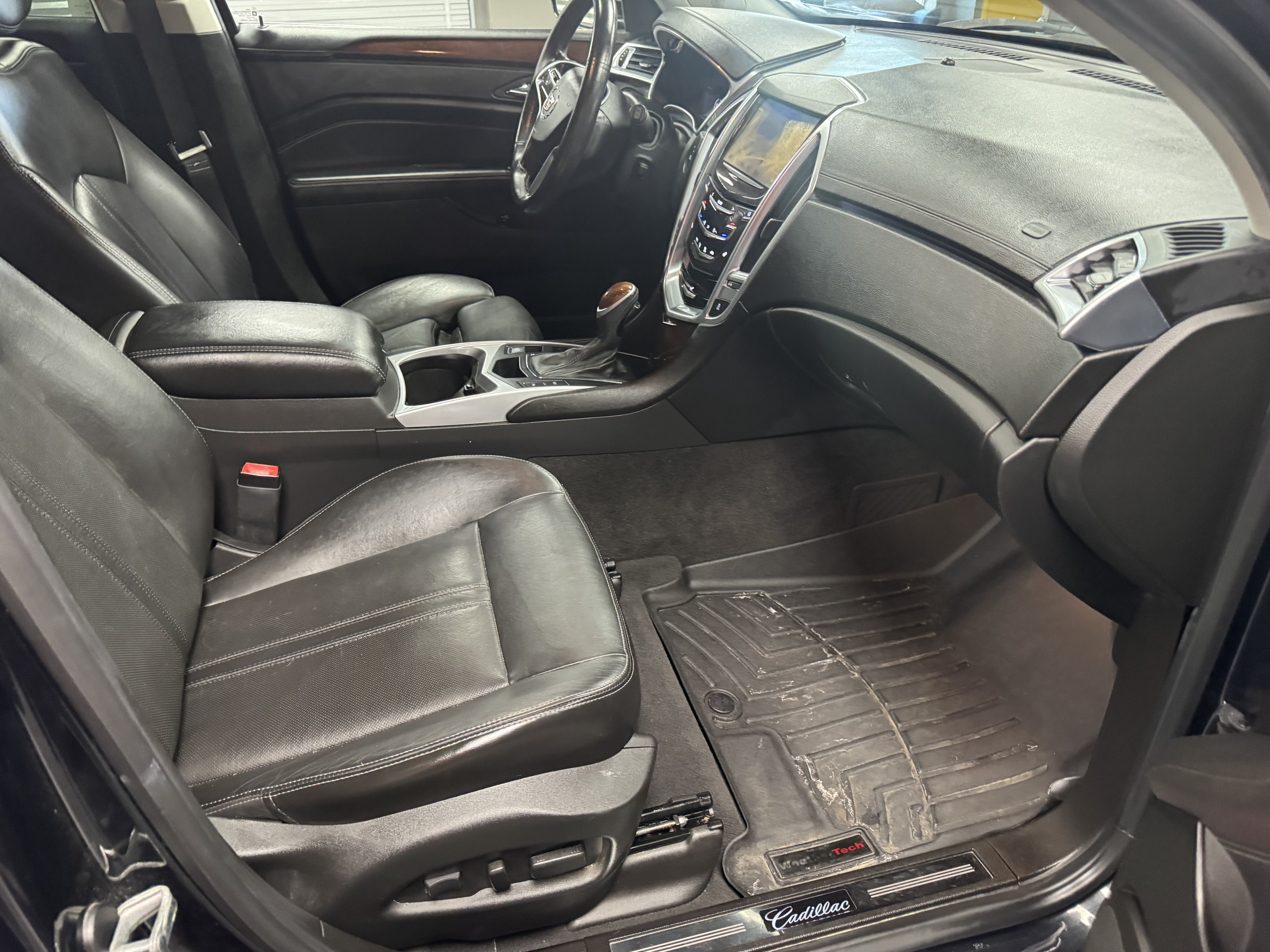 Used 2013 Cadillac SRX Luxury AWD/4WD image 11