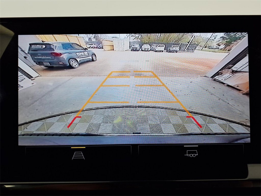 Used 2022 Chevrolet Silverado 1500 LT image 14