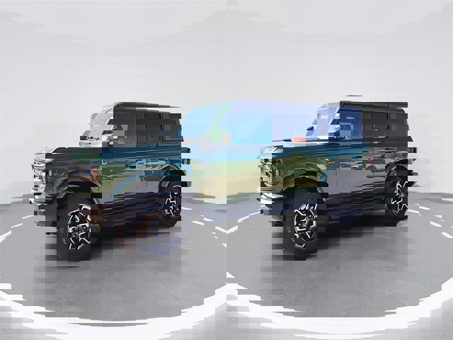 New 2025 Ford Bronco Outer Banks image 4