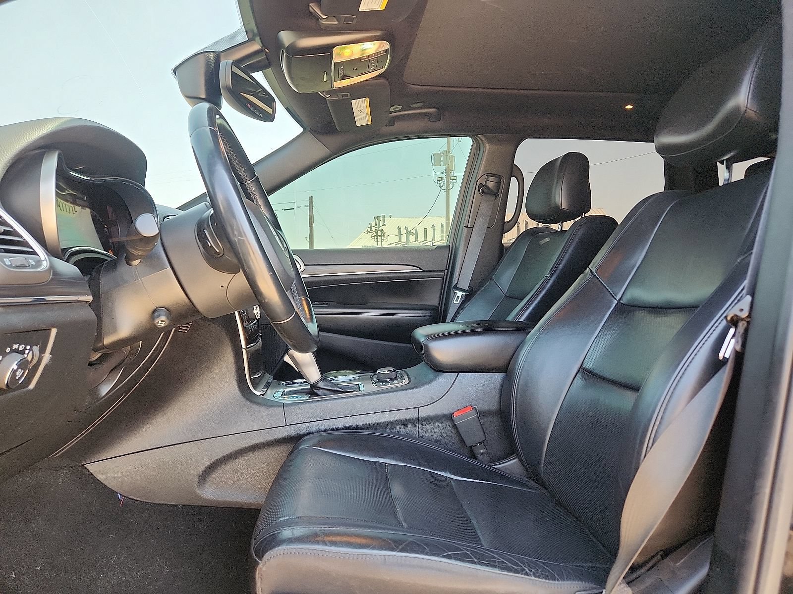 Used 2020 Jeep Grand Cherokee Limited w/ Luxury Group II AWD/4WD image 10