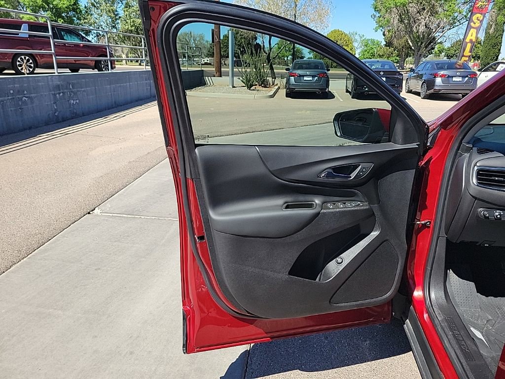 Used 2024 Chevrolet Equinox LT w/ LPO, Floor Liner Package image 11