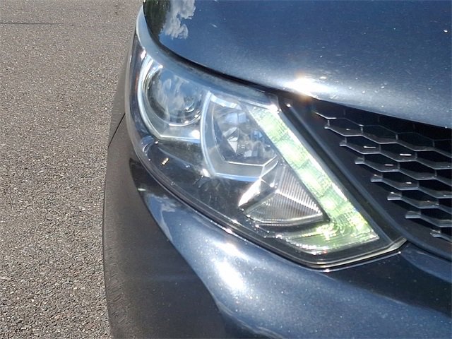 Used 2019 Nissan Rogue Sport S image 9