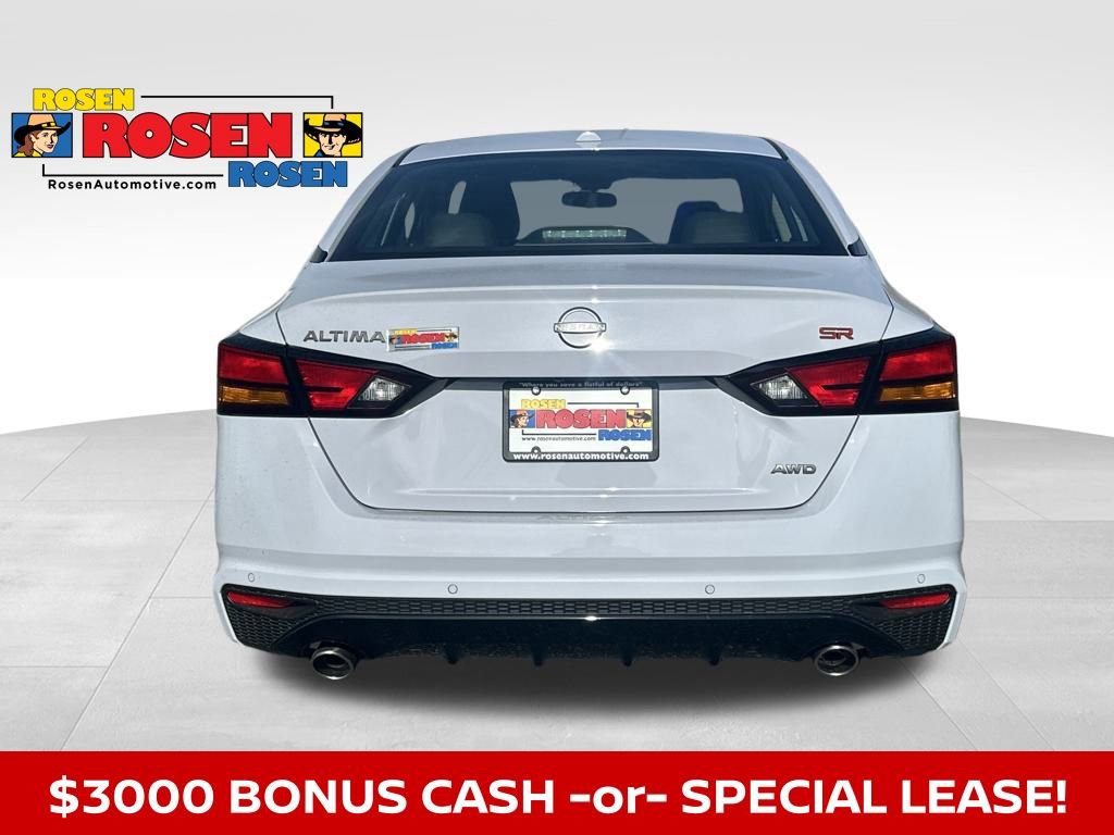 New 2025 Nissan Altima 2.5 SR w/ SR Premium Package image 4