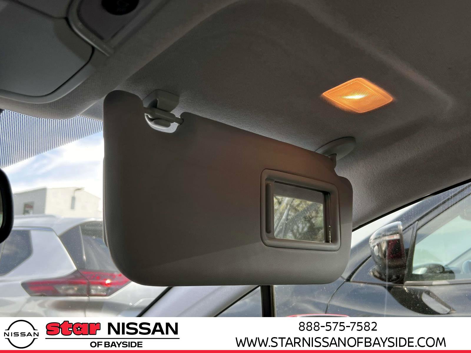 Used 2020 Toyota Prius XLE image 27