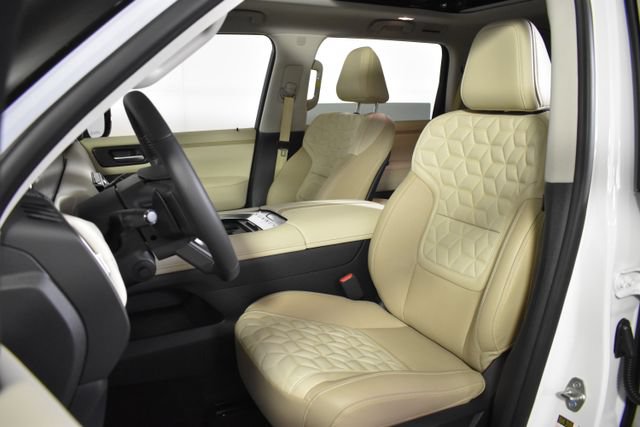 New 2026 Nissan Armada Platinum AWD/4WD image 9