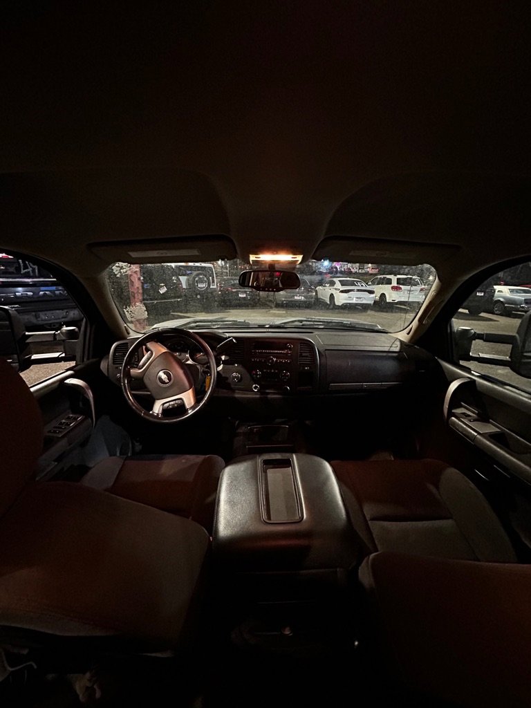 Used 2008 Chevrolet Silverado 3500 LT w/ EZ-Lift Tailgate Package image 8