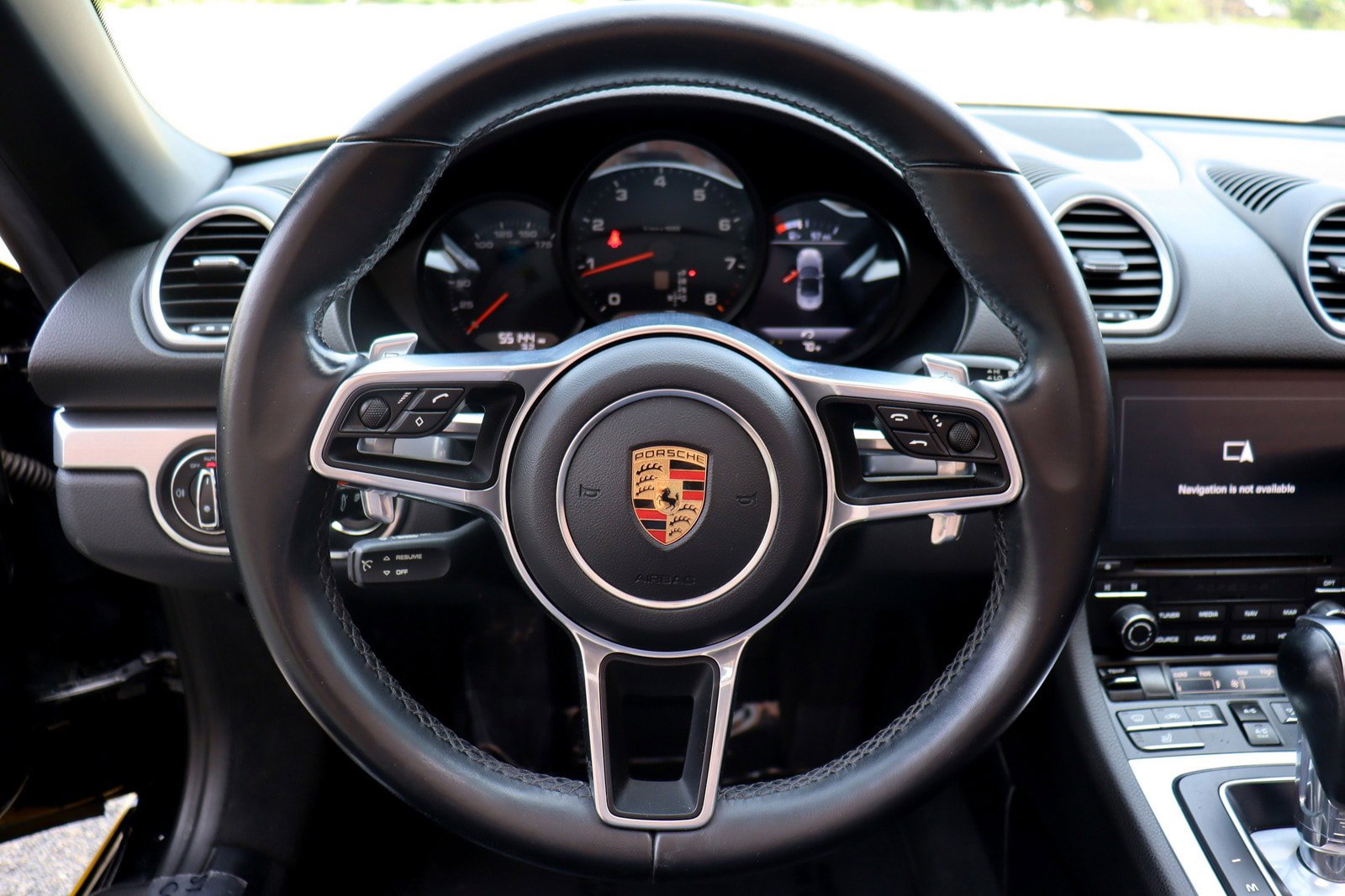 Used 2019 Porsche 718 Boxster RWD image 22