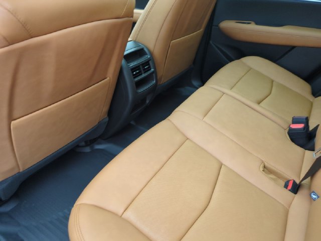 New 2026 Cadillac XT5 Premium Luxury w/ LPO, Floor Liner Package AWD/4WD image 23