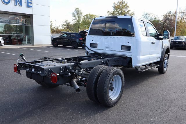 New 2026 Ford F550 4x4 Supercab Super Duty image 3