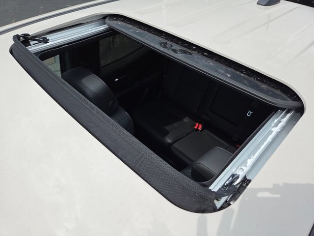 New 2026 GMC Canyon Elevation w/ Convenience Package AWD/4WD image 3