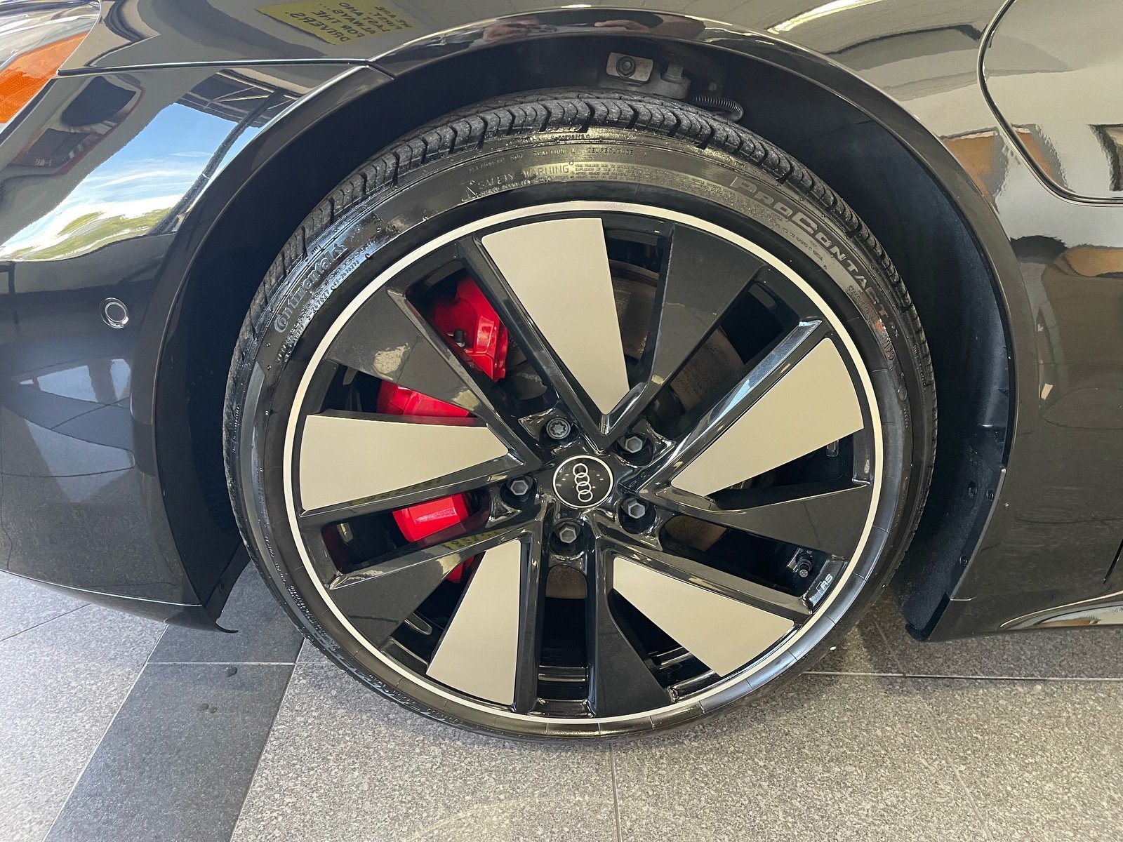 Used 2025 Audi S e-tron GT Premium Plus w/ 21" Wheel Package AWD/4WD image 21