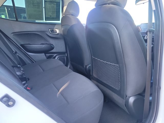 Used 2021 Hyundai Venue SE FWD image 21